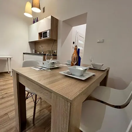 P&j Lubicz Апартаменты *